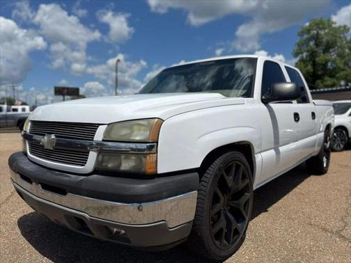 2005 Chevrolet Silverado 1500 LS Crew Cab