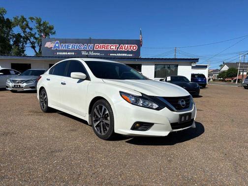 Pearl White 2016 Nissan Altima 2.5 SR