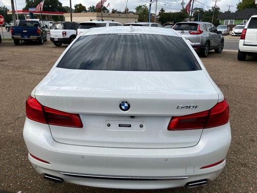 2017 BMW 540 540i Sedan 4D