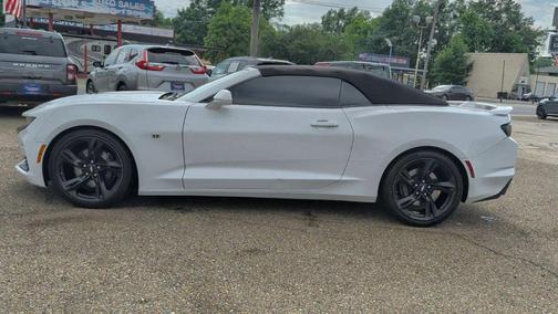 Summit White 2019 Chevrolet Camaro 2SS