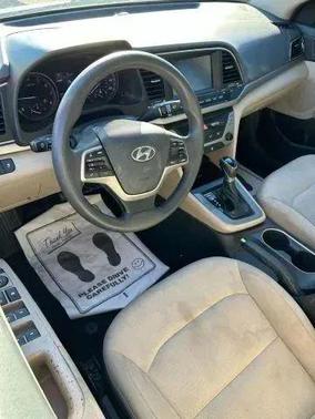 Quartz White Pearl 2017 Hyundai ELANTRA SE