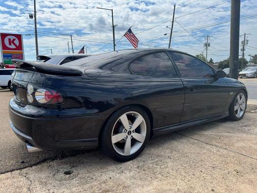 2006 Pontiac GTO Coupe 2D