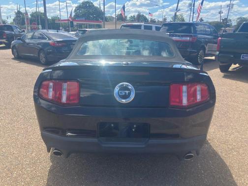 2011 Ford Mustang GT Premium