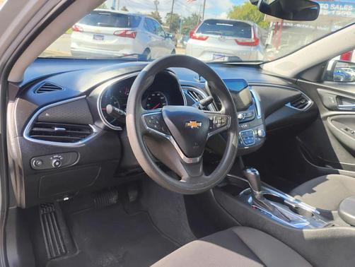 2020 Chevrolet Malibu FWD LT