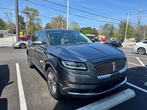 Metallic 2022 Lincoln Nautilus Reserve