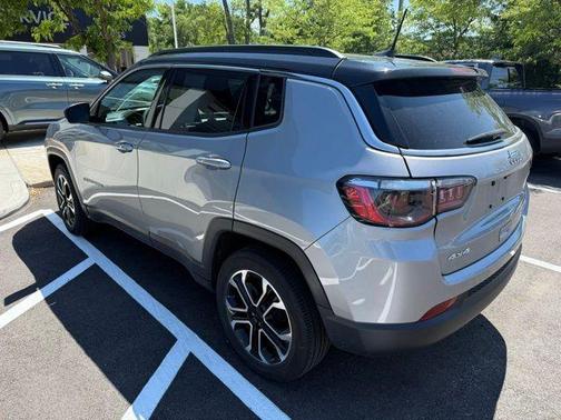 Billet Silver Metallic Clearcoat 2023 Jeep Compass Limited