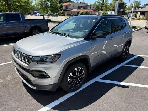 Billet Silver Metallic Clearcoat 2023 Jeep Compass Limited