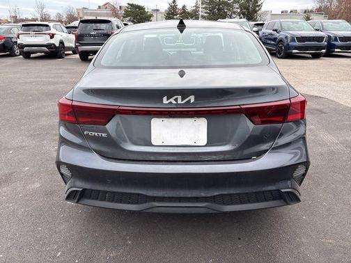 2022 Kia Forte LXS