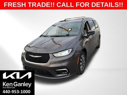 2021 Chrysler Pacifica Hybrid Touring L