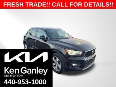 2021 Volvo XC40 T5 Momentum