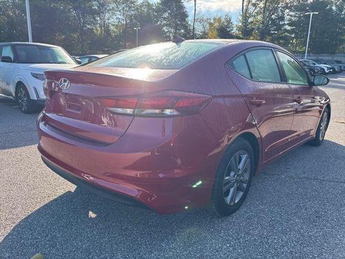 2018 Hyundai ELANTRA SEL