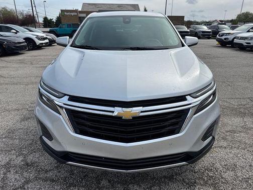 Silver Ice Metallic 2022 Chevrolet Equinox 1LT
