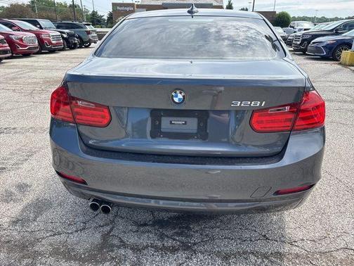 2015 BMW 328 i