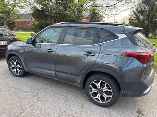 2023 Kia Seltos EX