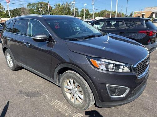 2017 Kia Sorento LX