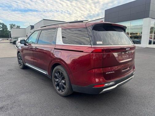 Flare Red 2024 Kia Carnival SX Prestige