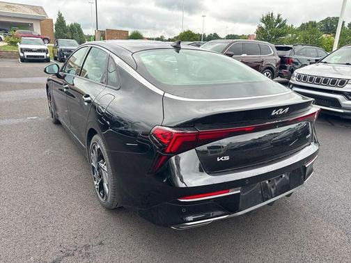 Aurora Black Pearl 2025 Kia K5 GT-Line