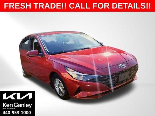 2022 Hyundai ELANTRA SE