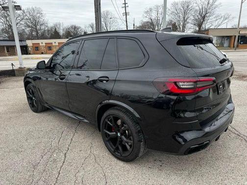 2022 BMW X5 M50i