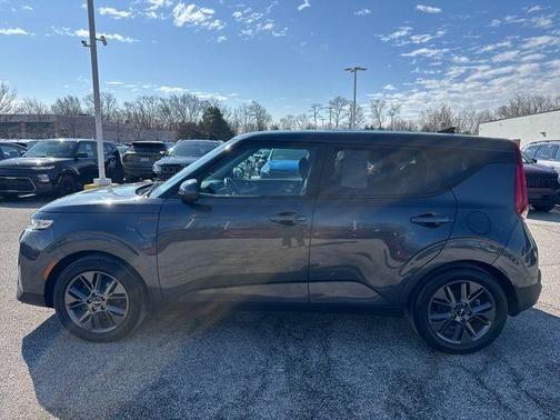 2022 Kia Soul EX