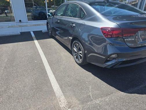 Gravity Gray 2024 Kia Forte LXS