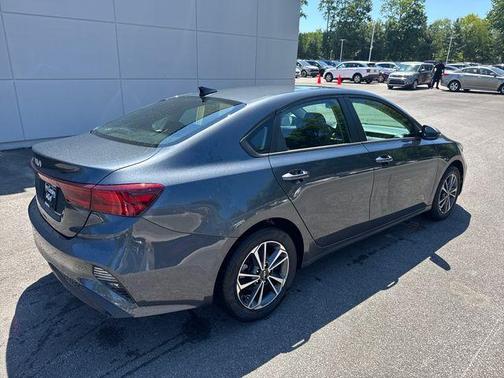 Gravity Gray 2024 Kia Forte LXS