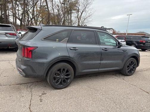 2023 Kia Sorento SX