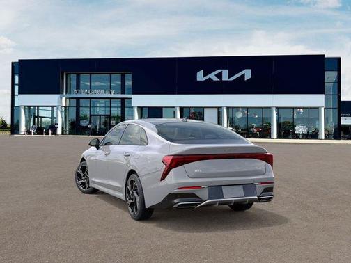 2025 Kia K5 GT-Line
