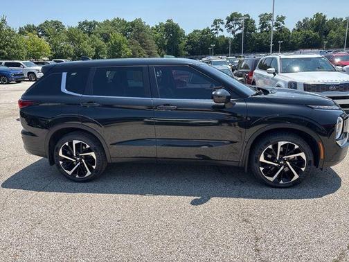 2022 Mitsubishi Outlander SE