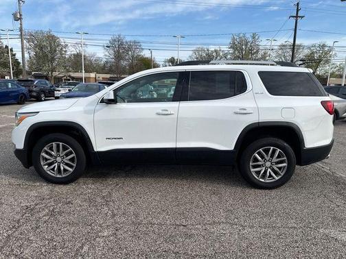 Summit White 2019 GMC Acadia SLE-2