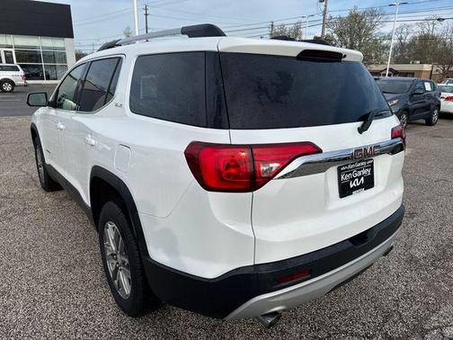 Summit White 2019 GMC Acadia SLE-2