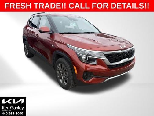 Mars Orange 2023 Kia Seltos S