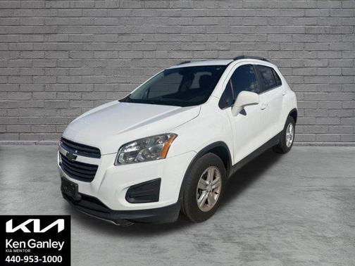 Summit White 2016 Chevrolet Trax LT