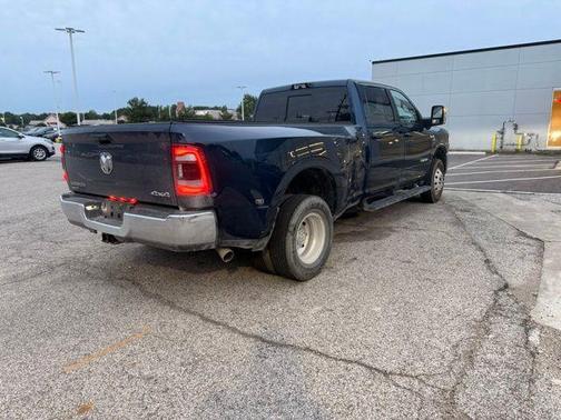 Patriot Blue Pearlcoat 2024 RAM 3500 Laramie