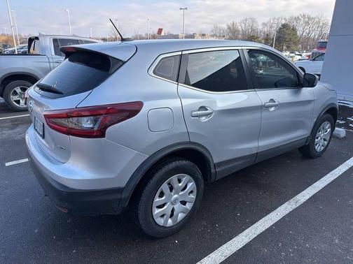 2020 Nissan Rogue Sport S