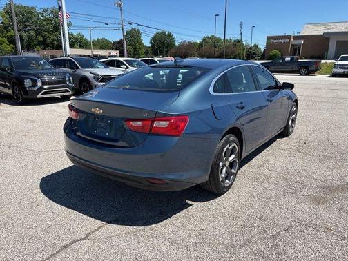2024 Chevrolet Malibu LT