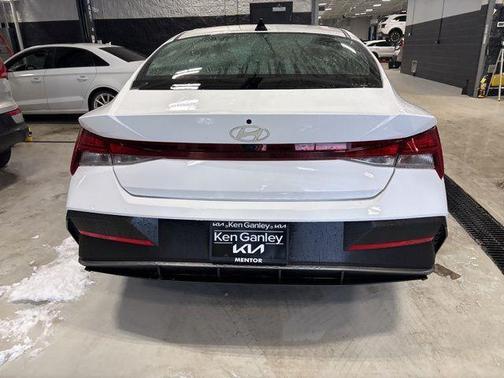 2025 Hyundai ELANTRA SEL Convenience