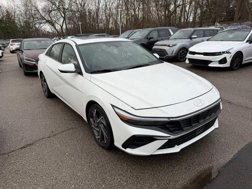 2025 Hyundai ELANTRA SEL Convenience