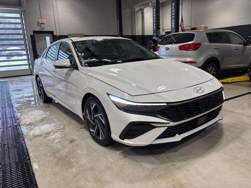 2025 Hyundai ELANTRA SEL Convenience