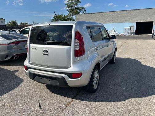 2012 Kia Soul +
