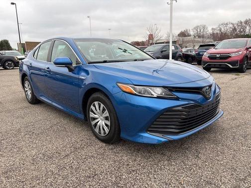 2020 Toyota Camry Hybrid LE