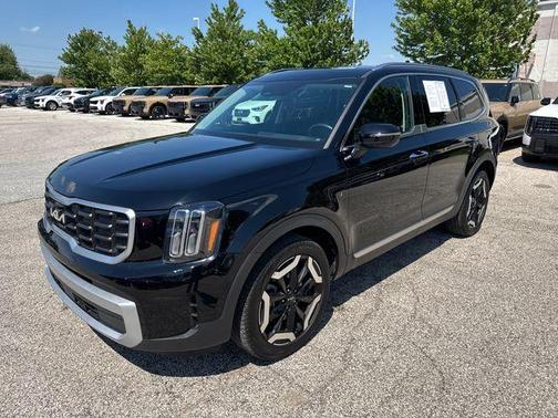 Ebony Black 2024 Kia Telluride S