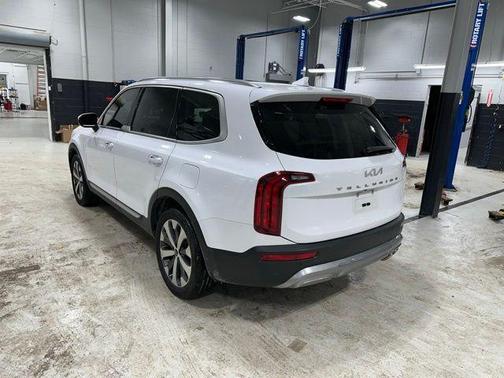 2022 Kia Telluride S