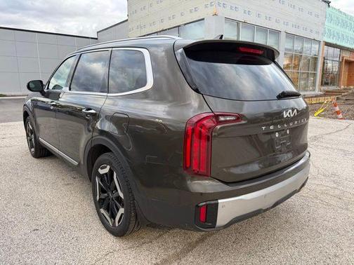 2023 Kia Telluride S