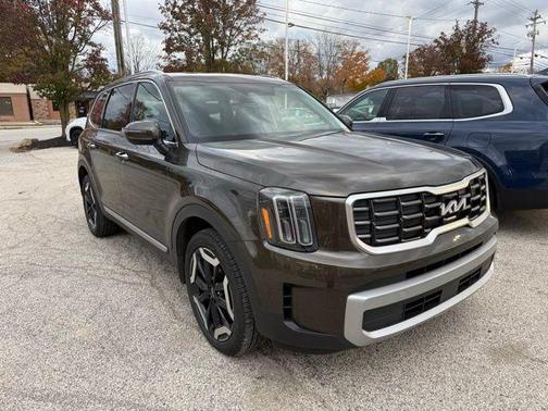 2023 Kia Telluride S