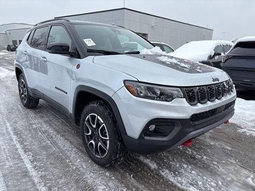 2025 Jeep Compass Trailhawk