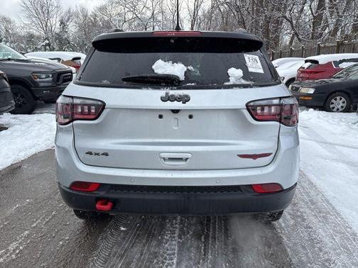 2025 Jeep Compass Trailhawk