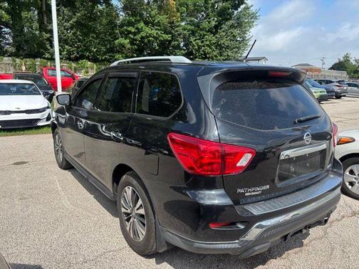 2017 Nissan Pathfinder S