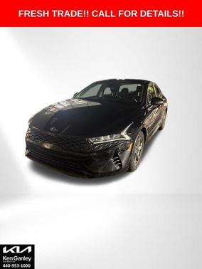 Ebony Black 2021 Kia K5 LXS