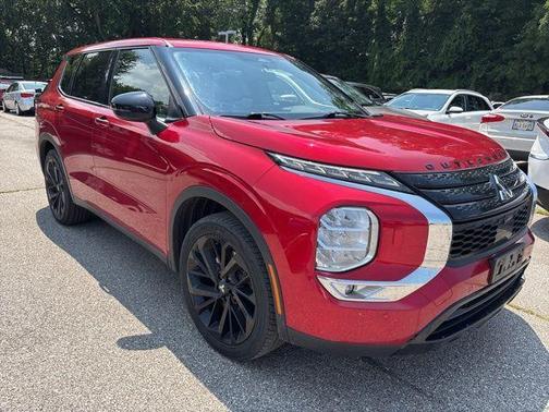 2022 Mitsubishi Outlander SE Launch Edition